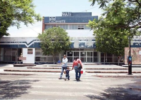 Entregan 10 unidades médicas