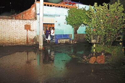 Tromba afecta seis casas en Carrillo Puerto