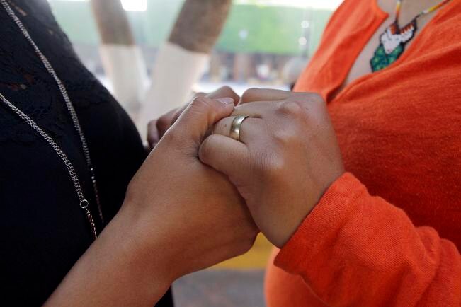 Piden a comunidad gay emprender acciones ante SCJN