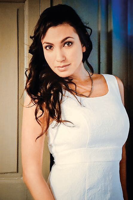 Conociendo a los “espíritus de luz” con ayuda de Ariadna Tapia