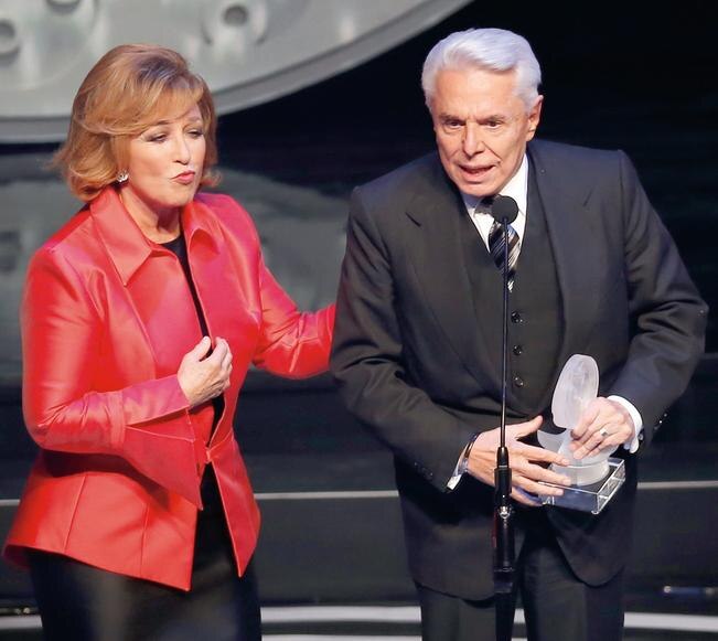 Las Lunas premia talento de amigos