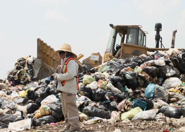 Relleno sanitario al tope