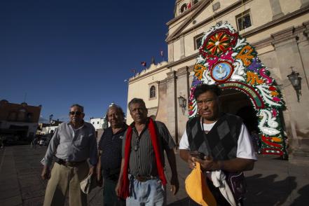 Una tradición. La portada del templo de La Cruz