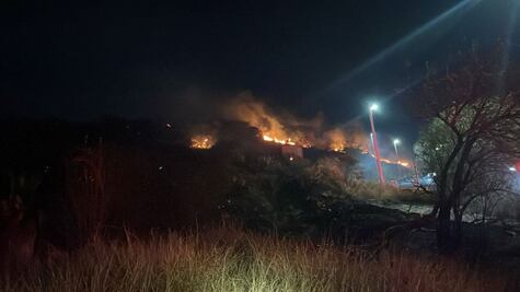 Incendio cerca del Centro de Congresos consumió 2 hectáreas; descartan daños en El Tángano