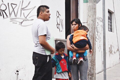 A la semana, hombres dedican 9 hrs al hogar