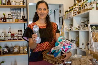 IxQ’anil. Mujer Semilla, proyecto que promueve la menstruación consciente