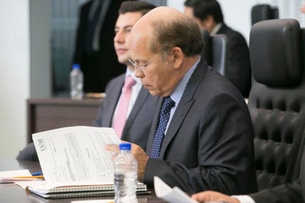 Pendiente, solicitud de jubilación del ex titular de USEBEQ  