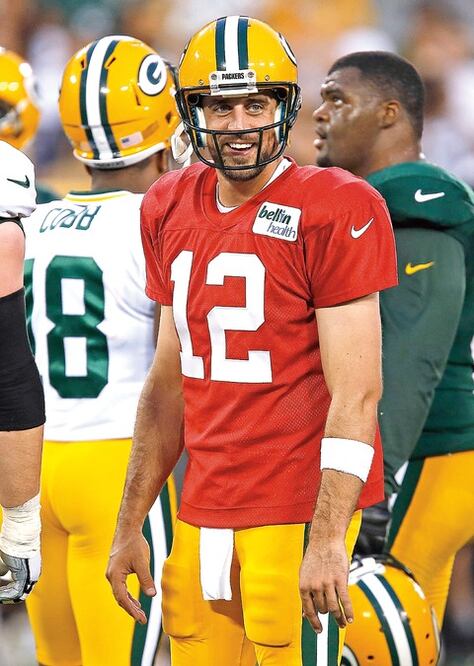 Aaron Rodgers vuelve a los entrenamientos