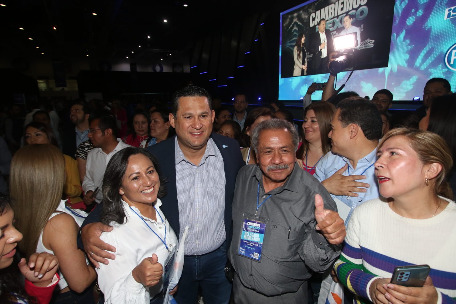 Narco reacciona con "actos terroristas", dice gobernador de Guanajuato