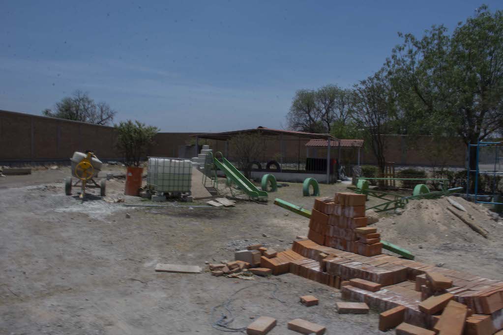 Sólo cuatro escuelas no tienen clases presenciales en Querétaro; siguen en rehabilitación