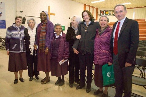 Madre Martine visita el Colegio Asunción