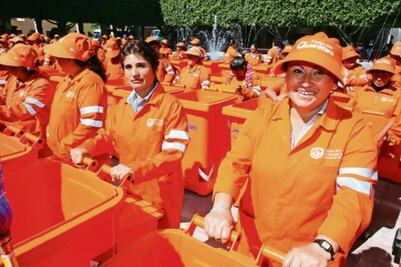 Entregarán uniformes a recolectores