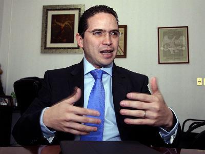 Báez tomará  mañana dirigencia del   blanquiazul