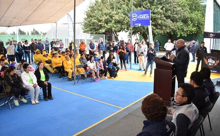 Entregan cancha y cafetería en Bachilleres Bicentenario