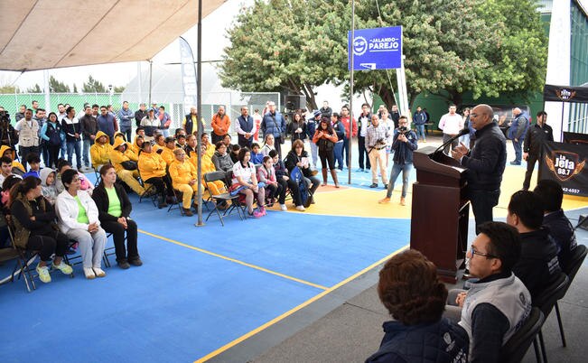Entregan cancha y cafetería en Bachilleres Bicentenario