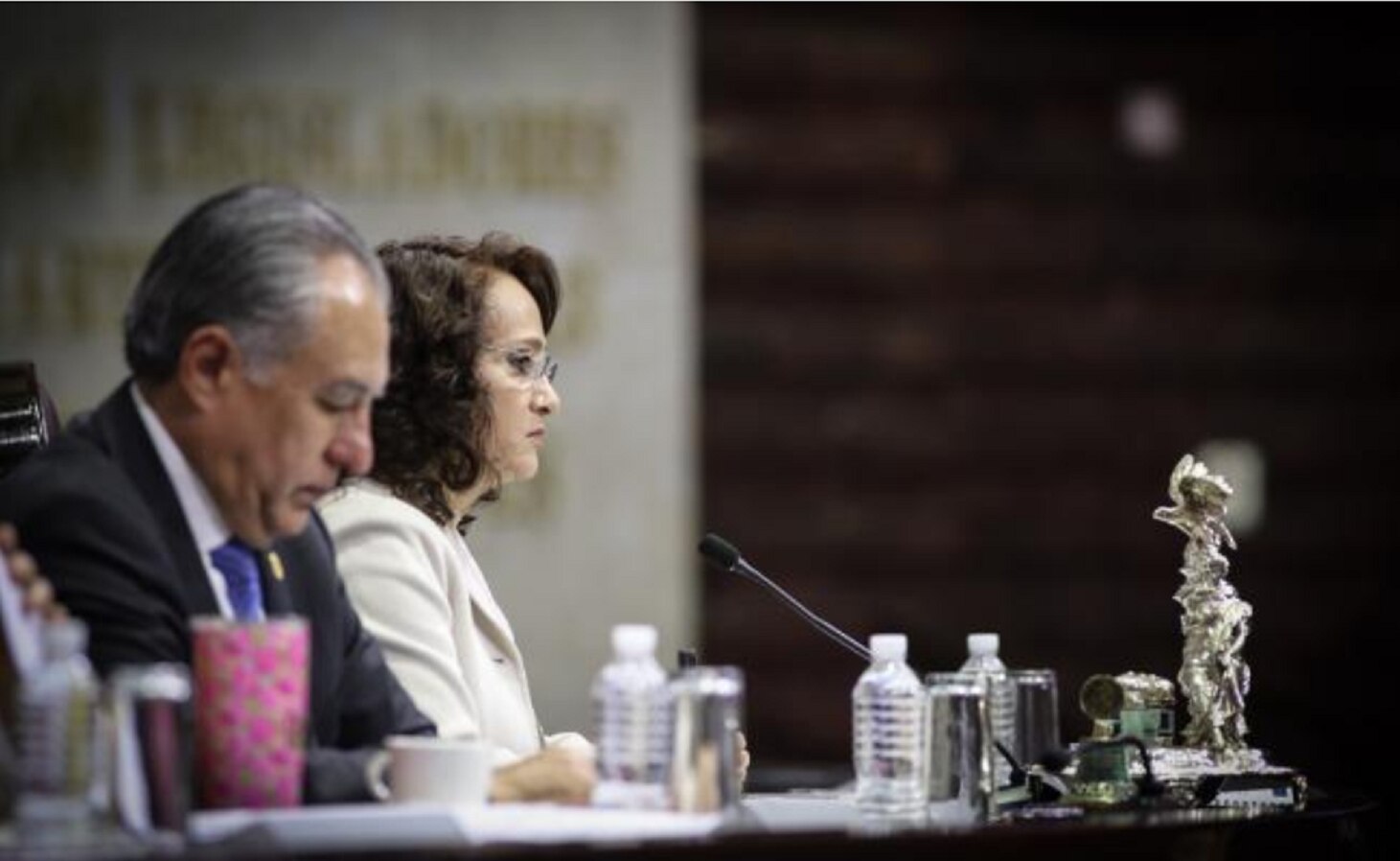 Aprueban Ley de Austeridad