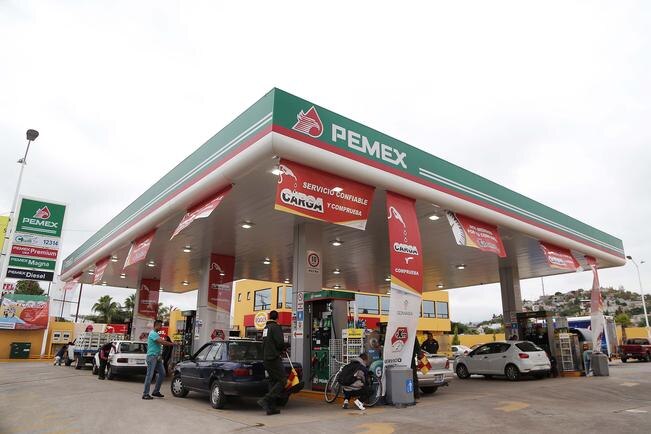 Trabajan para evitar desabasto de gasolina a fin de año