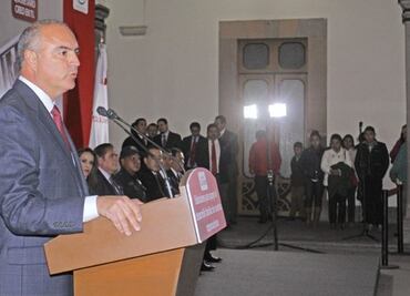 Desea Calzada año de logros y prosperidad