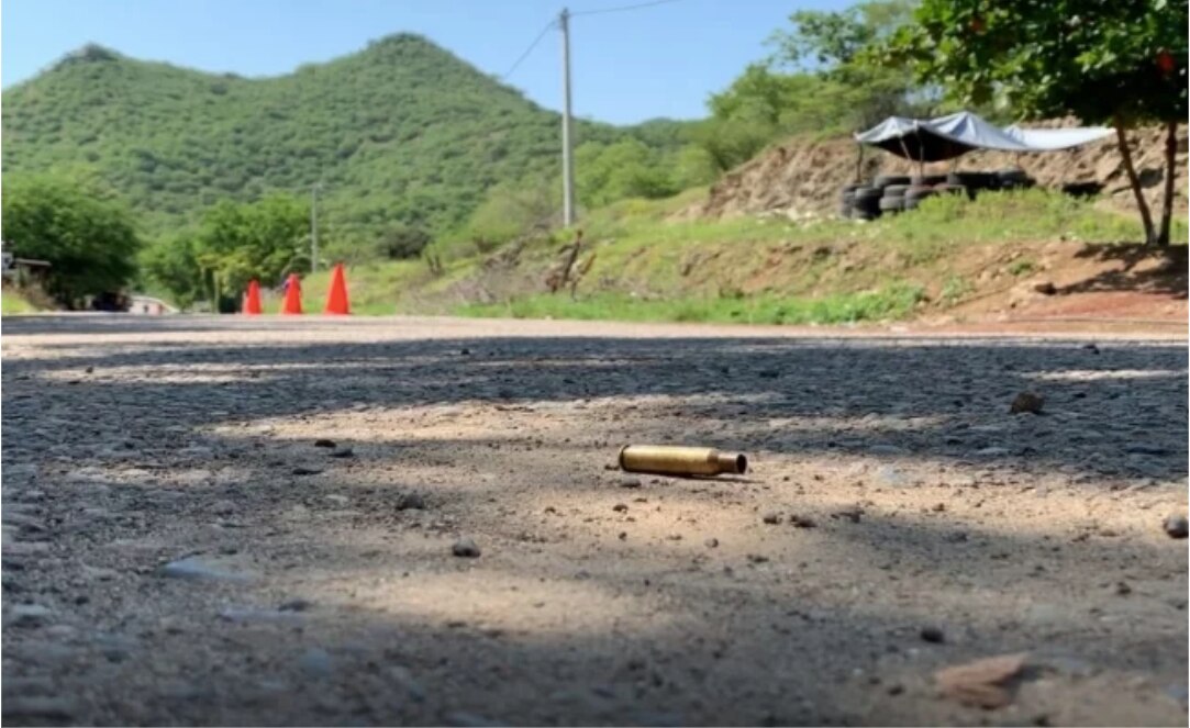 Hombres armados disparan durante jaripeo en Guerrero
