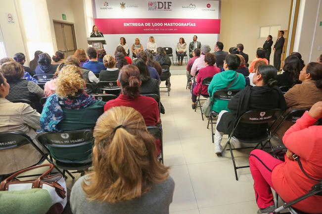 Entrega DIF los primeros códigos para mastografías