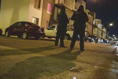 Dan de baja a 12 policías por reprobar exámenes de control