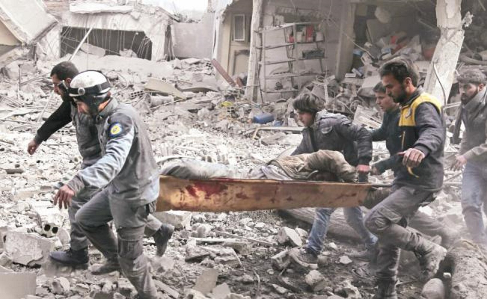Bombardeos en Siria dejan 250 muertos