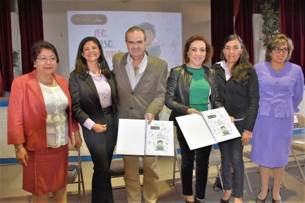 Reconocen a los creadores de “Leo, pienso y aprendo”