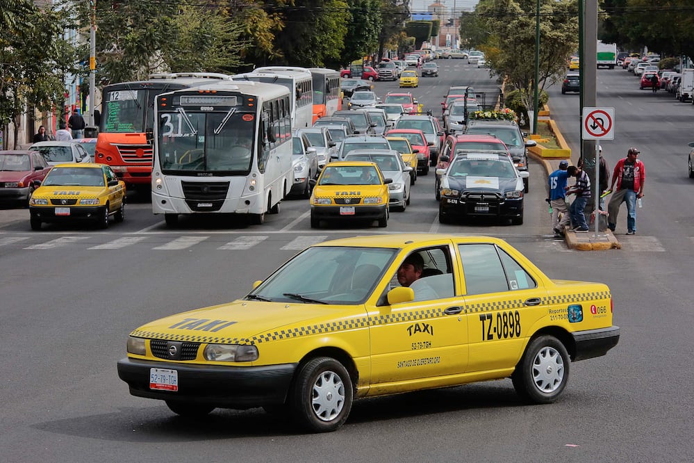 Adquisición de taxímetros Se otorgará un estímulo económico de mil 512 pesos para los 4 mil 600 taxistas ubicados en el estado; es decir, se erogarán casi 7 mdp. (Foto: ARCHIVO. EL UNIVERSAL)