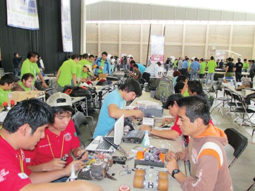 Rezago de casi mil ingenieros a nivel local