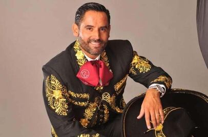 Gerardo Urquiza celebra a México desde París