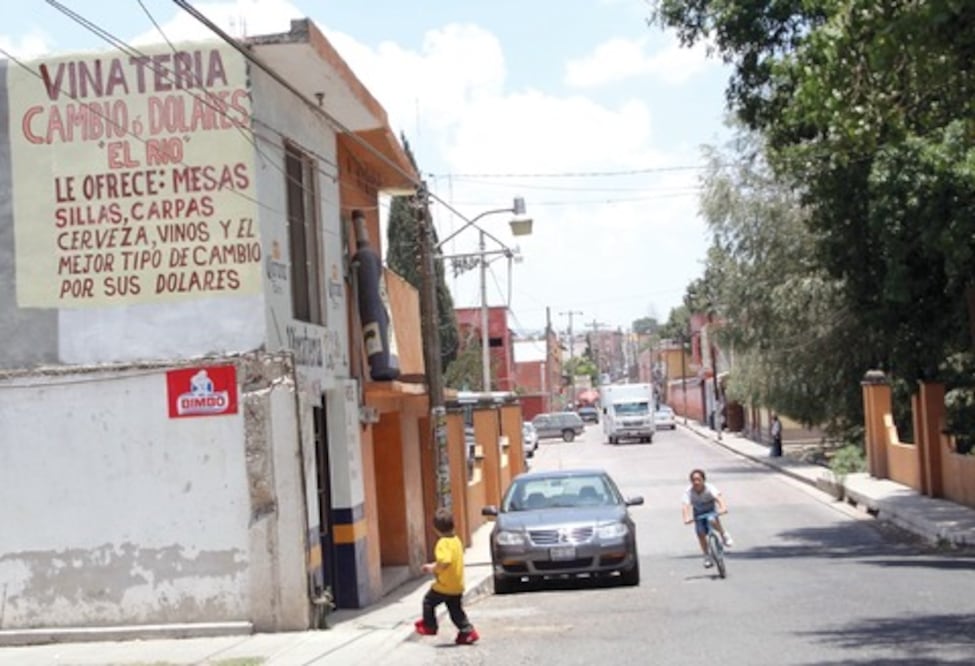 Resiente zona serrana caída de remesas
