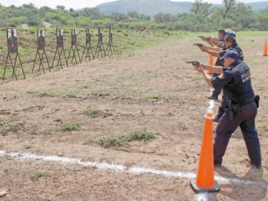 Concluye evaluación de policías en SJR