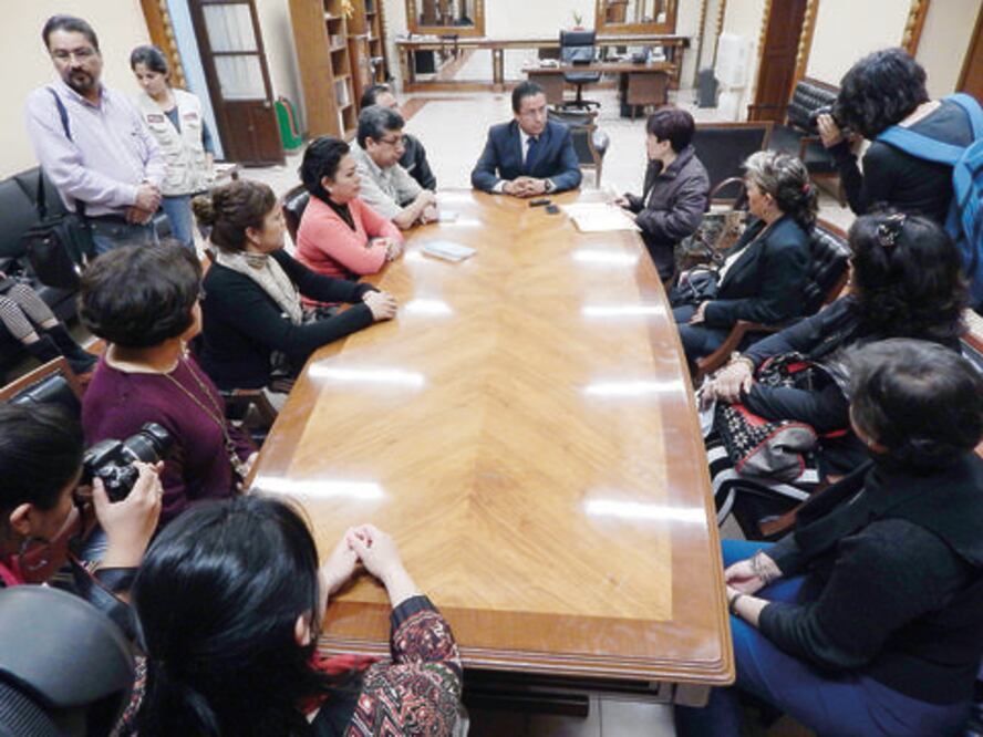 Juez ordena revisar las asambleas del sindicato de la UAQ