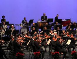 La OFEQ despierta el sentimiento patrio