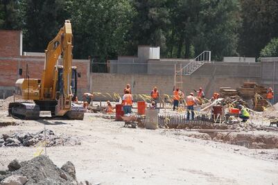 Piden agilizar trámites del sector constructor