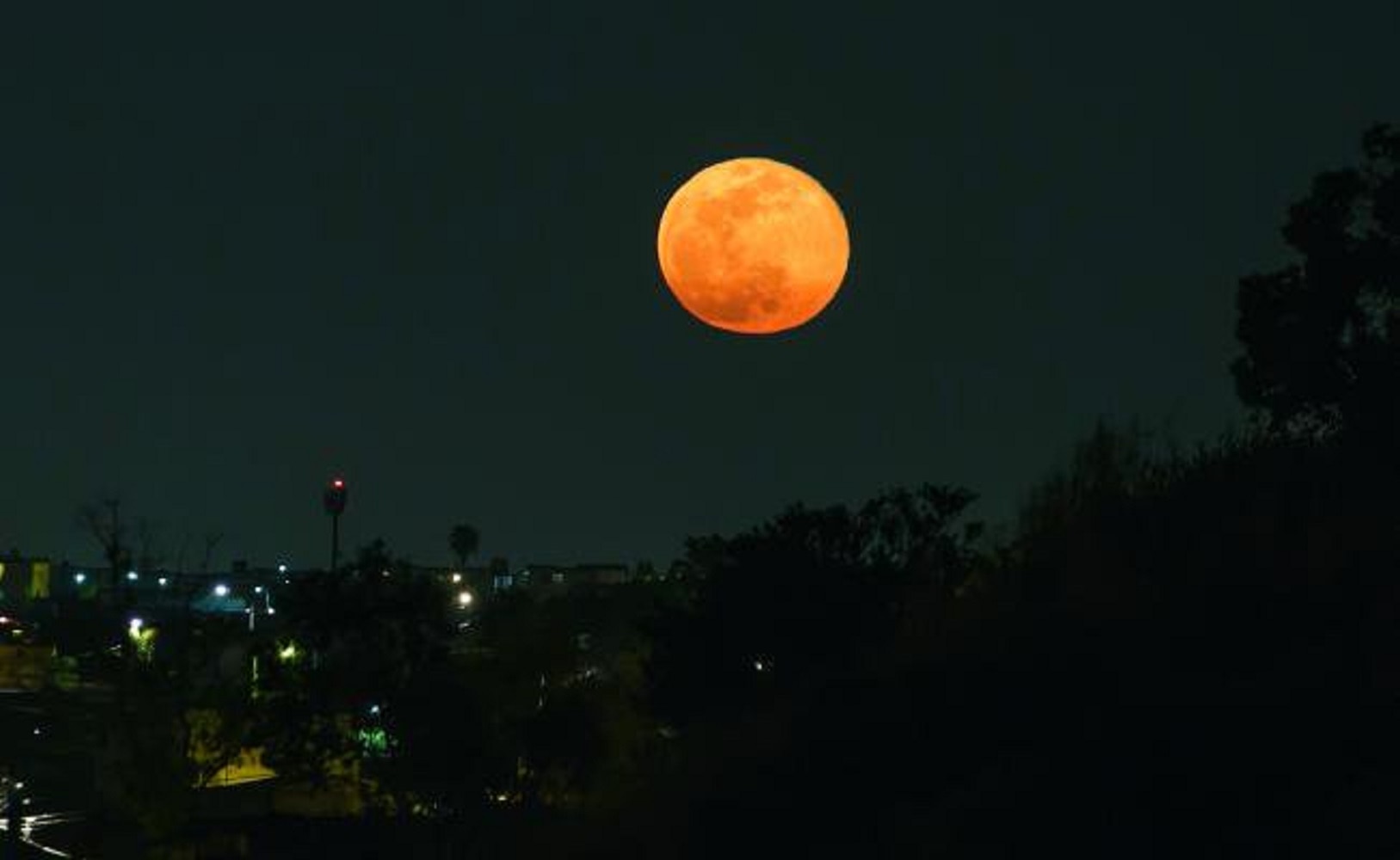 Diciembre sorprenderá con súper lunas y lluvias de estrellas