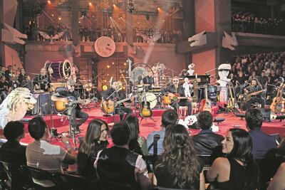 Incluso sin cables, Molotov explota