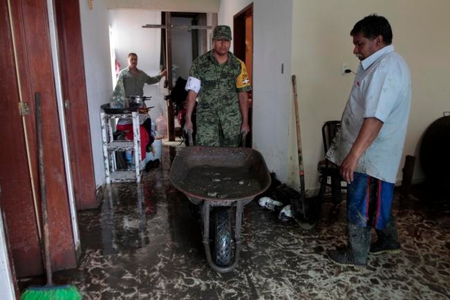 Atentos 100 soldados para aplicar Plan DN-III por lluvias