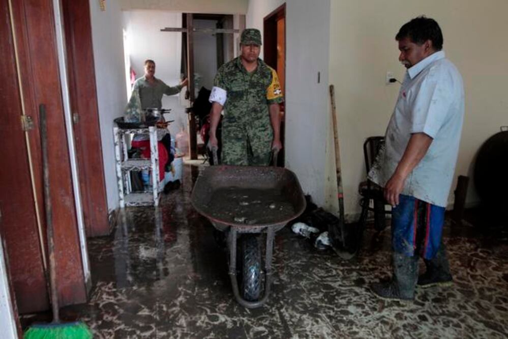 La precipitación estuvo catalogada como normal, pero debido a los destrozos fue necesaria la participación de elementos de las fuerzas armadas para asistir a la población (CÉSAR GÓMEZ. EL UNIVERSAL)