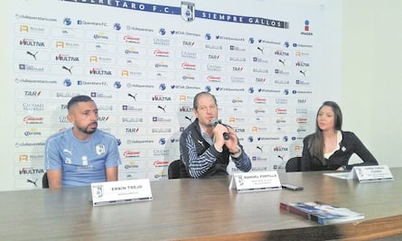 El Querétaro hace labor social