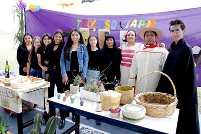 Jóvenes promueven los atractivos del estado