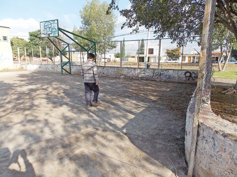 Denuncian abandono
