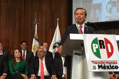 Priístas celebran el 86 aniversario del tricolor