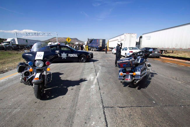 Cierran  autopista México-Querétaro por accidente