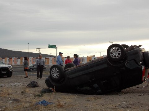 Volcadura en el Fray Junípero Serra