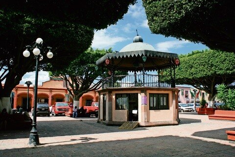 Preparan solicitud de préstamo