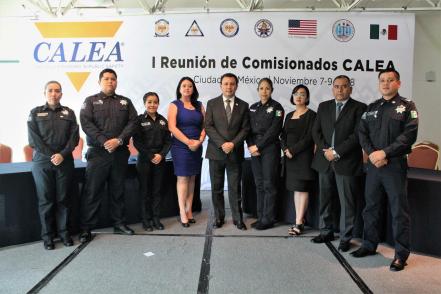 Policía Estatal y CQ-CIAS reciben acreditación de excelencia por parte de CALEA