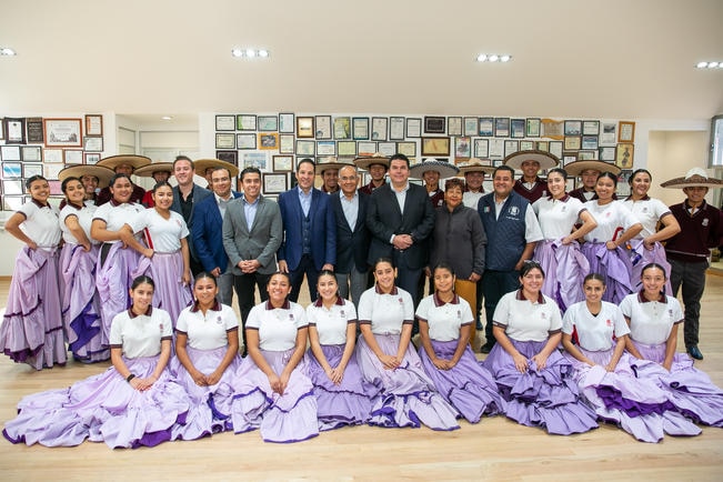Entrega gobernador rehabilitación del plantel 3 del Cobaq