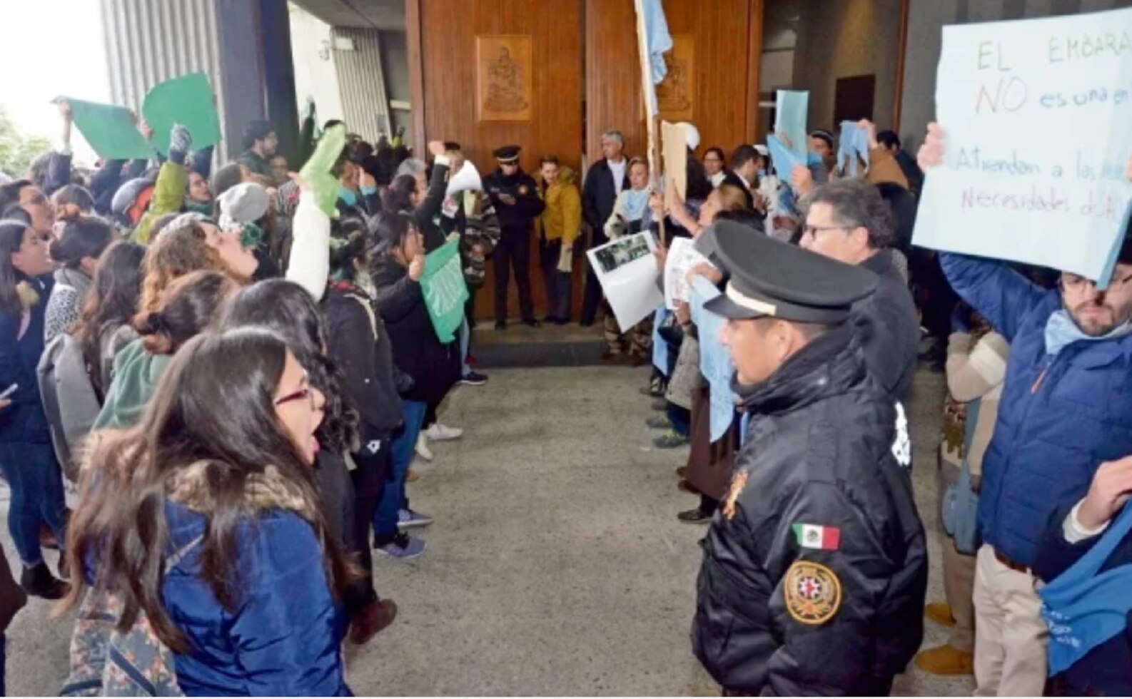 Nuevo León avala la penalización del aborto