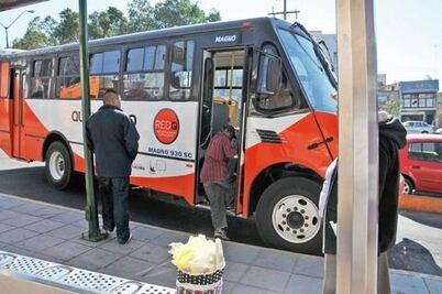 Afectó a trabajadores escasez de transporte 